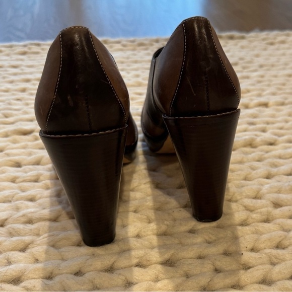 Cole Haan - Unique Women’s Multi Colored Heels - Size 8 high Chelsea pump - Picture 8 of 8